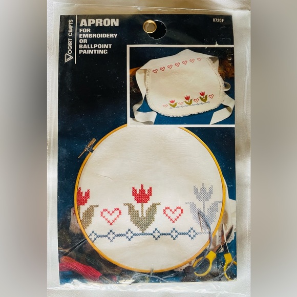 Other - Vogart Crafts Embroidery Tulips hearts apron ballpoint painting kit NEW